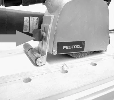 polidora Ajustar a profundidade de estrutura pretendida com a roda de ajuste traseira