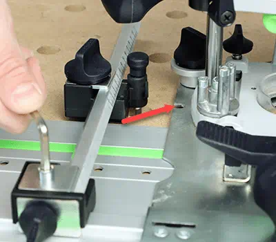 Tupia: Aperto da escala