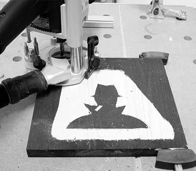 Fresa para ranhuras helicoidais com tupia