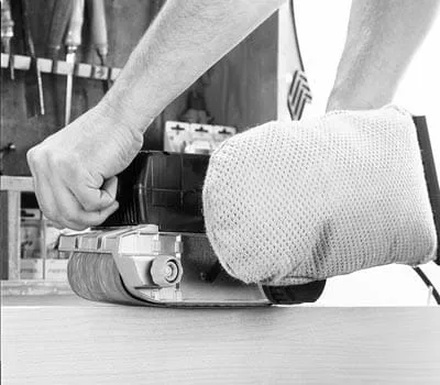 Utilizar sempre um aspirador móvel durante o trabalho