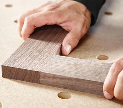 Fresadora Agora, cole os frisos do caixilho