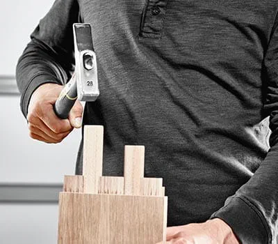 Fresadora Chanfre um pouco o corte das buchas nas arestas com um taco para lixar