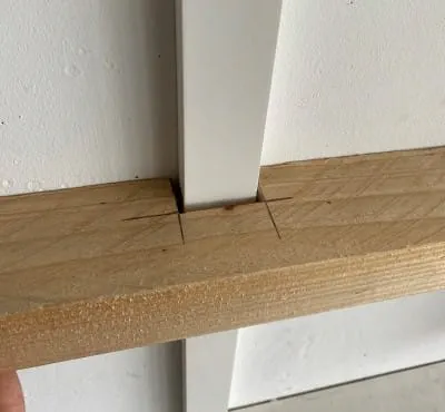 Depois de concluídos os trabalhos pode aplicar-se o braço de estrutura escatelado  