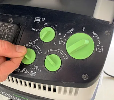 Efetuar os ajustes no aspirador