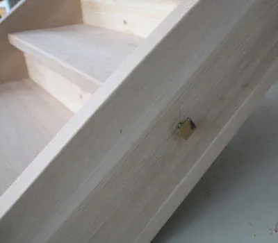 Serra circular Aplicar parafusos para escadas