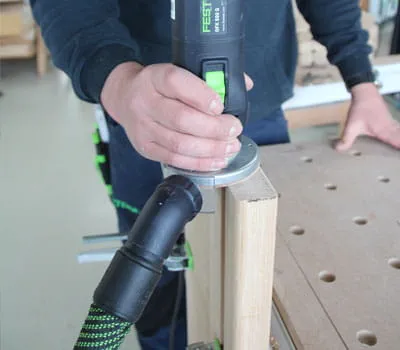 Serra circular Chanfrar as faces dos degraus